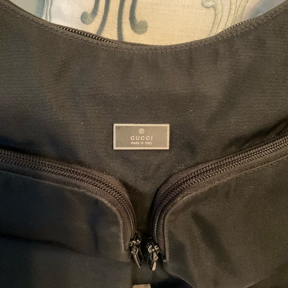 GUCCI PURSE AUTHENTICATED THROUGH ENRUPTY - Picture 2 of 9